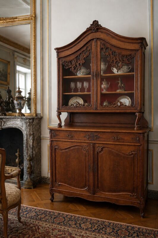 Francúzsky príborník vo štýle Louis XV, cca 1900 – dub